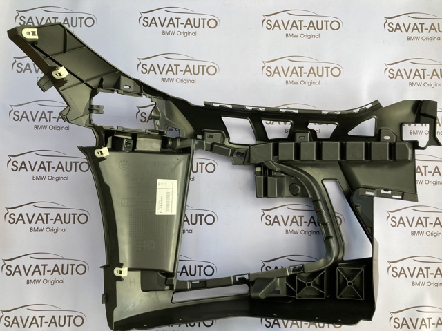 Левый кронштейн переднего бампера 51118078611 BMW