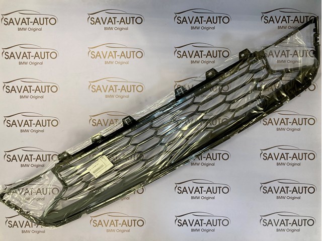 Решетка на бампер 51118085446 BMW
