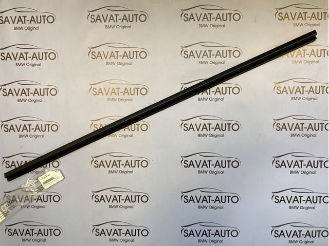 Молдинг двери передней левой нижний 51218158185 BMW