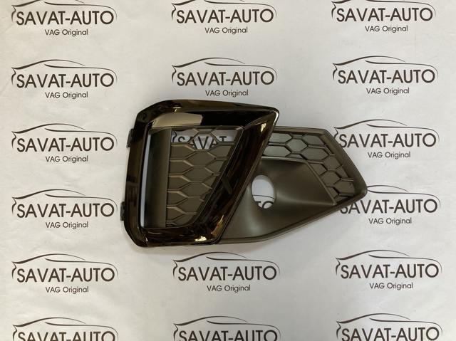 Решетка переднего бампера, правая 8W0807682AMT94 VAG