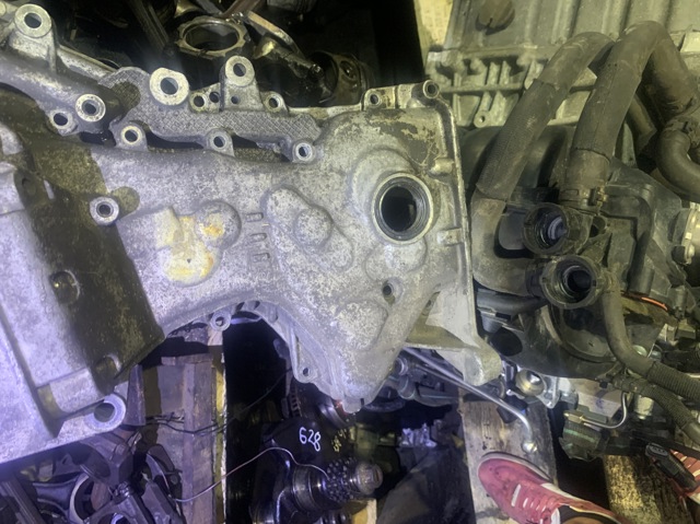 03C109210BT VAG Крышка мотора передняя купить в Кривой Рог