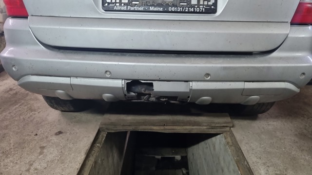 Задний бампер 1638807271 MERCEDES