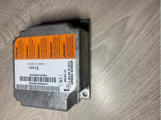 Блок управления airbag A1635422918 MERCEDES