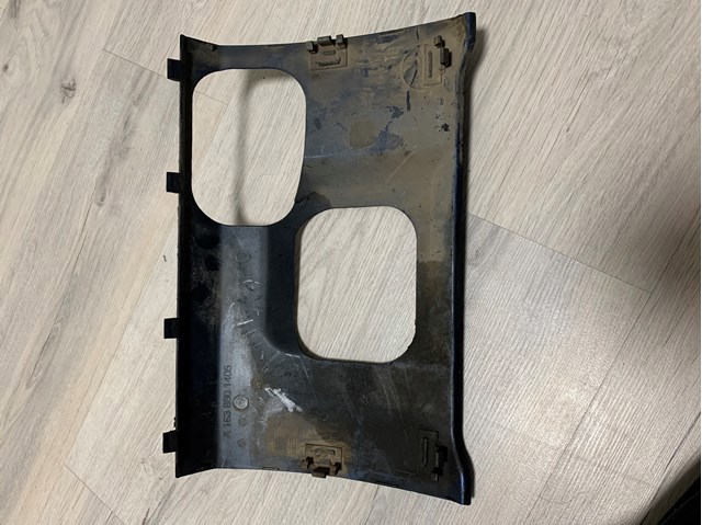 A1638801405 MERCEDES Заглушка бампера буксировочного крюка задняя купить в Запорожье