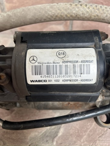 Компрессор пневмоподкачки (амортизаторов) A2113200304 MERCEDES