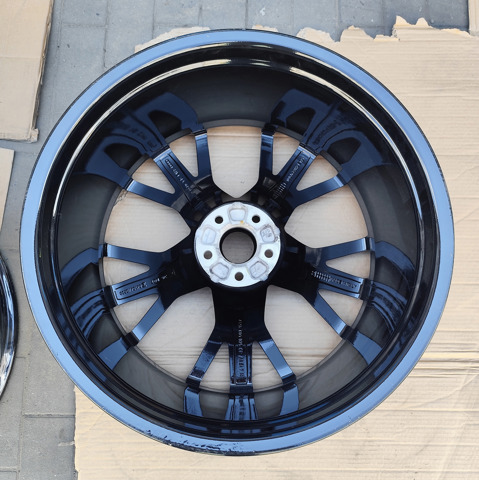 VAG 4M8601025CP Диски колесные в наличии Полтава