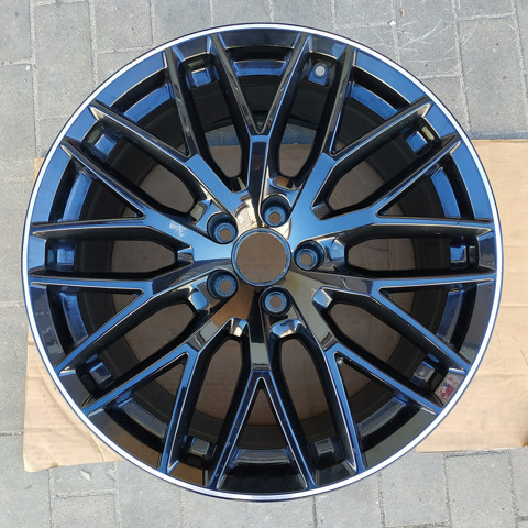 Оригинальные диски 8T0601025DL VAG