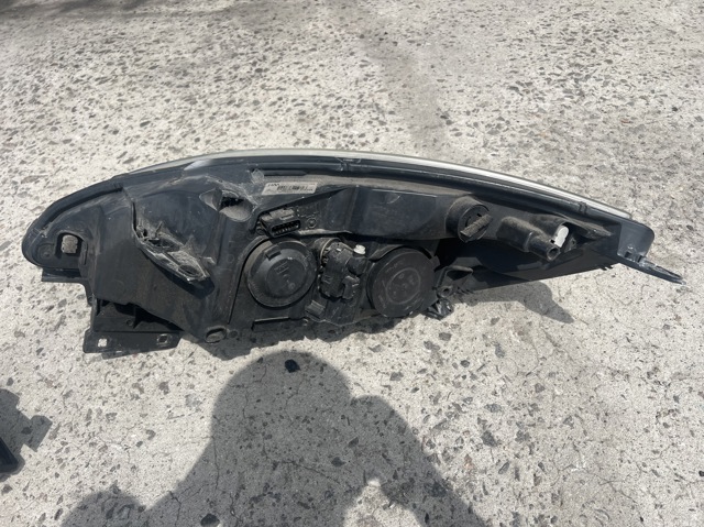 RENAULT 260100648R Фара правая в наличии Полтава