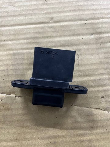 KD53624B0A Кнопка привода замка багажника купить Харьков
