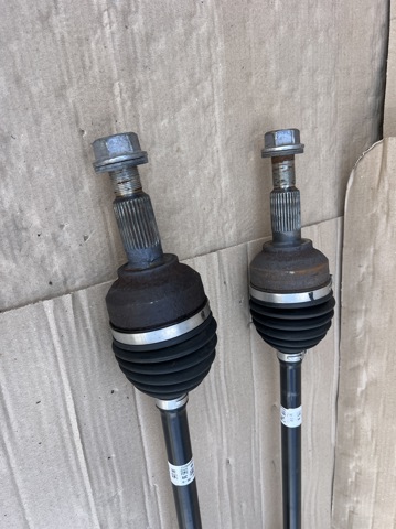 TESLA 104416100D Полуось задняя в наличии Ровно
