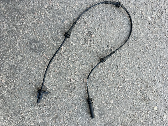 Датчик АБС (ABS) передний 34526895655 BMW