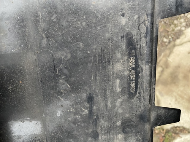 VAG 4M8807733DGRU в наличии Житомир