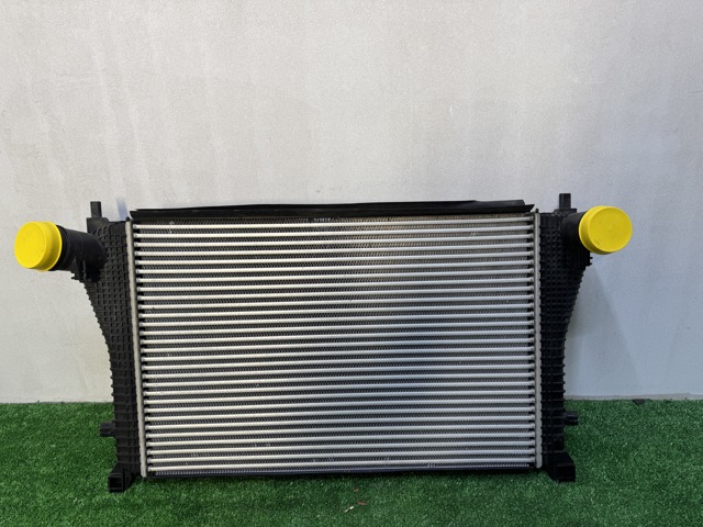 Радиатор интеркуллера 5Q0145803AE VAG