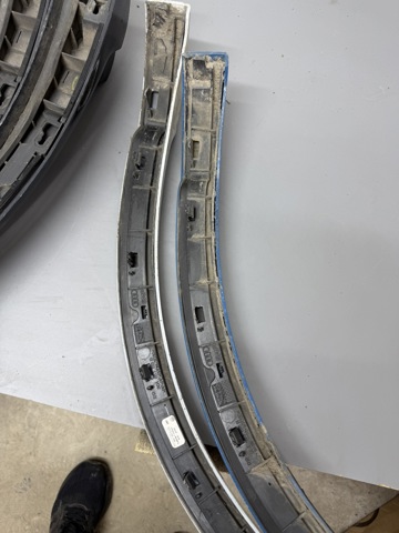 80A853818BGRU VAG Расширитель (накладка) арки заднего крыла правый купить в Полтава