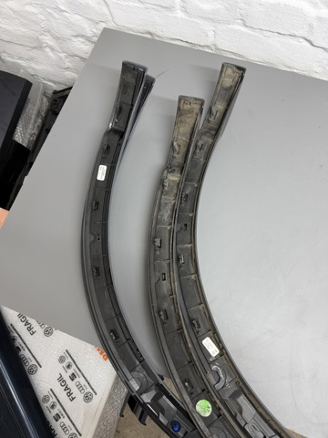 80A853818BGRU Расширитель (накладка) арки заднего крыла правый купить Сумы