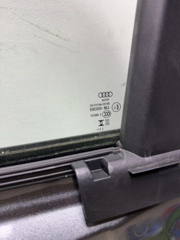 VAG 83A833052C Дверь задняя правая в наличии Украина