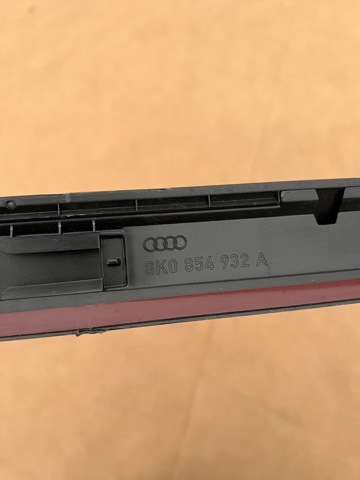 VAG 8K0854931AGRU Накладка (молдинг) порога наружная левая в наличии Днепр