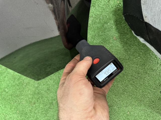 VAG 8R0821105A Крыло переднее левое в наличии Ирпень