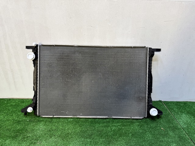 8W0121251AB Радиатор охлаждения двигателя купить Украина