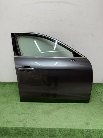 Пассажирская передняя дверь 8W0831052C VAG