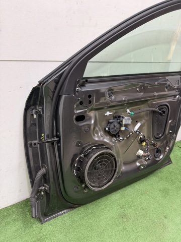 VAG 8W0831052C Дверь передняя правая в наличии Житомир