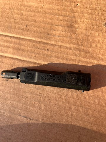 Концевик 8W0927754 VAG