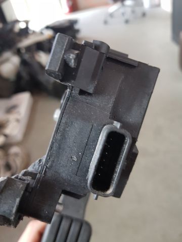 Педали газа 180026451R RENAULT