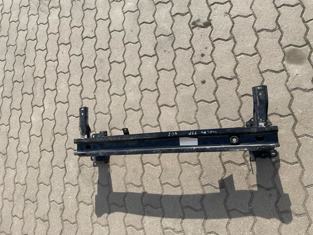 1S0807109D VAG Усилитель переднего бампера купить в Черкассы