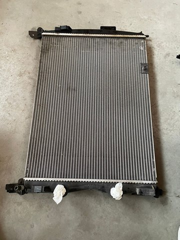 Радиатор системы охлаждения двигателя 21400JD90A NISSAN