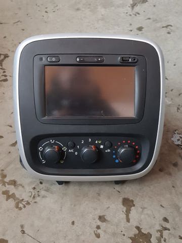 Магнитола (радио AM/FM) 281150198R RENAULT