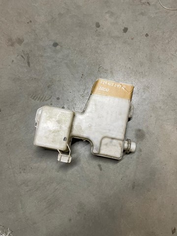 RENAULT 289105241R Бачок омывателя в наличии Черновцы