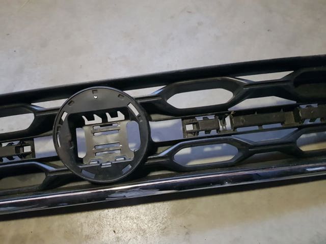 VAG 2GA853653H Решетка радиатора в наличии Сумы