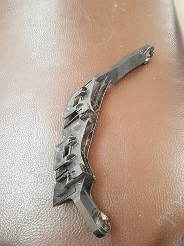 Кронштейн бампера заднего, левый 5256342050 TOYOTA