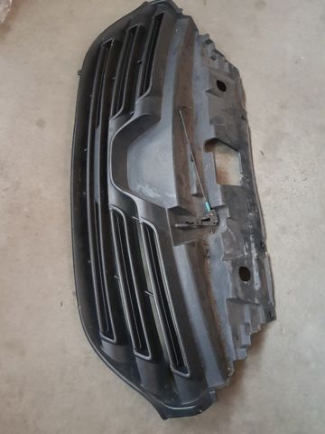 Решетка 623108673R RENAULT