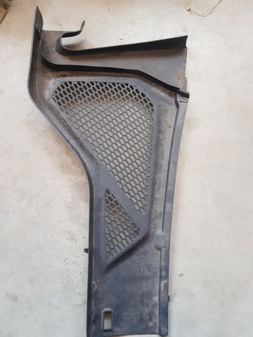 Жабо, правое 64319245594 BMW