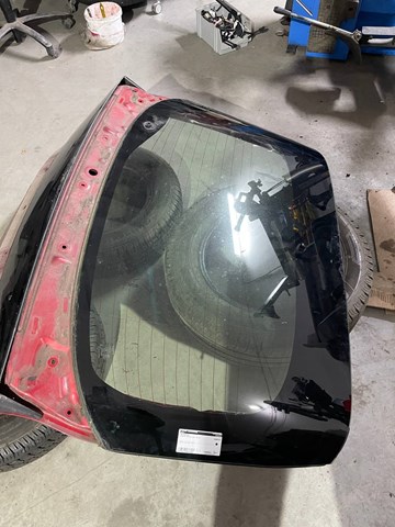 Пятая дверь Toyota Prius