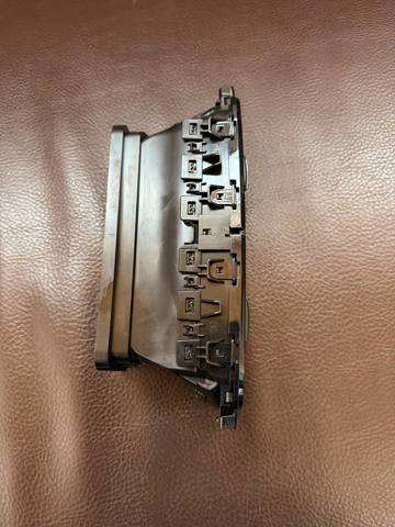 687502204R купить Чернигов