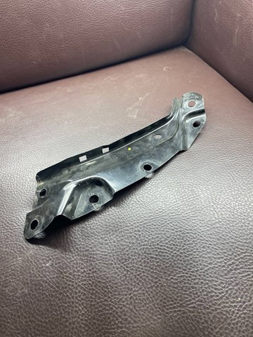 6R0805932C Кронштейн суппорта радиатора верхний купить Одесса