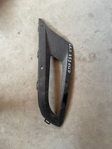 Заглушка противотуманок, левая 6R0853665D VAG