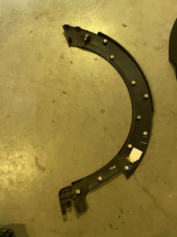 Молдинг передней арки колеса, правый 7348906 BMW