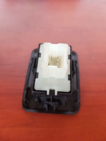 809608963R RENAULT купить в Ровно