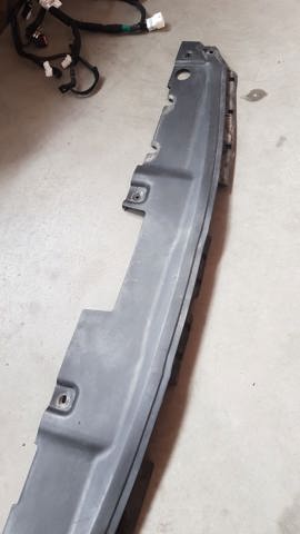 Накладка диффузора радиатора верхняя 863521R000 HYUNDAI