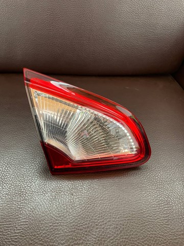 Задняя левая внутренняя фара 89503189 NISSAN