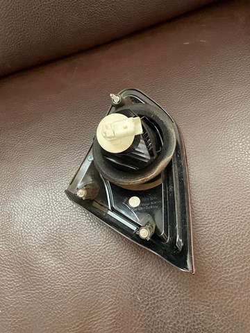 89503189 NISSAN Фонарь задний левый внутренний купить в Николаев