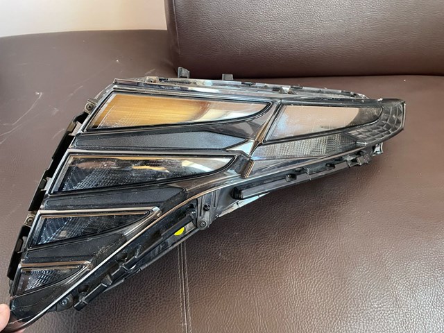 HYUNDAI 92207N7100 Фара дневного света левая в наличии Львов