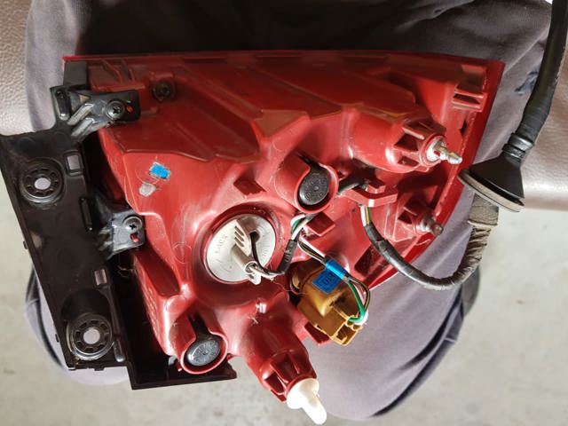 HYUNDAI 92402G5120 Фонарь задний правый внешний в наличии Ирпень