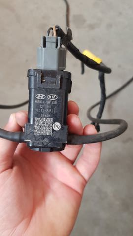 985102J500 HYUNDAI Насос-мотор омывателя стекла переднего купить в Черкассы