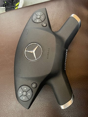 Подушка AIRBAG водительская A2128600102 MERCEDES
