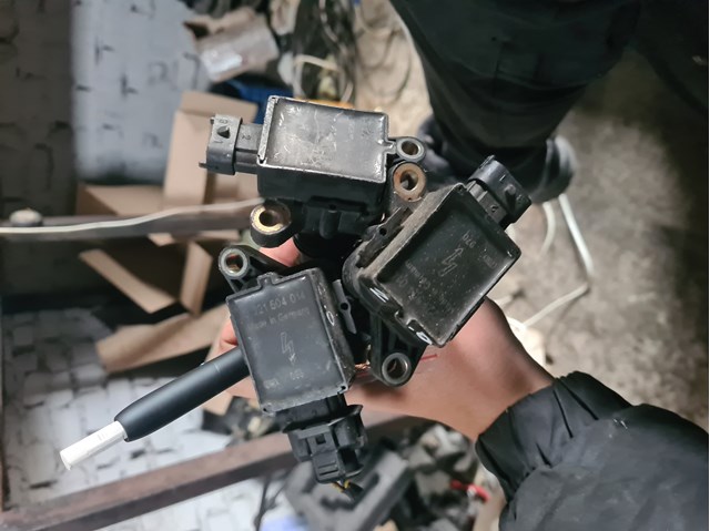 Катушка зажигания 0221504014 BOSCH