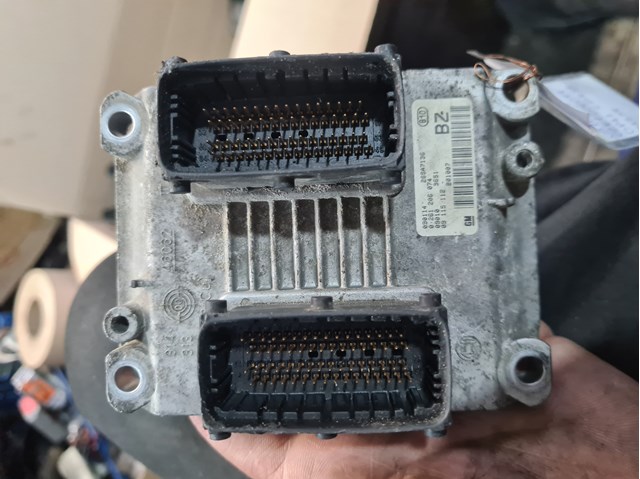 ЭБУ двигателем 0261206074 OPEL